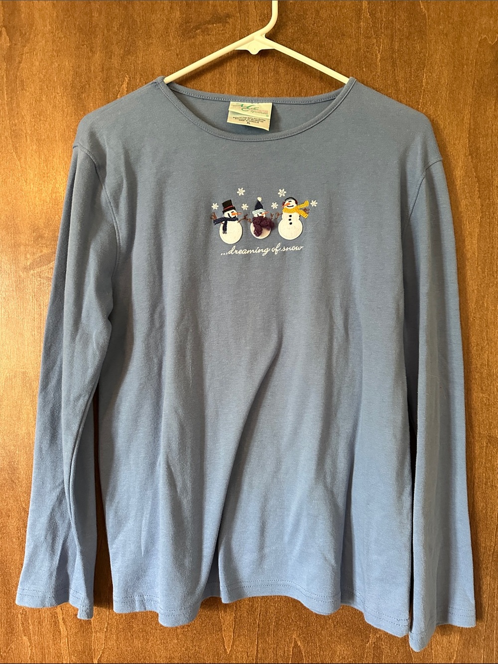 M & C Energy Sportswear Dreaming of Snow Snowmen Tee in Heather Blue